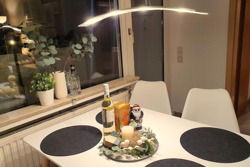 Modernes Und Ruhiges Appartement Mit Loggia Marl Exterior foto